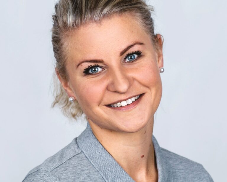 maria mund, zahnmedizinische fachangestellte